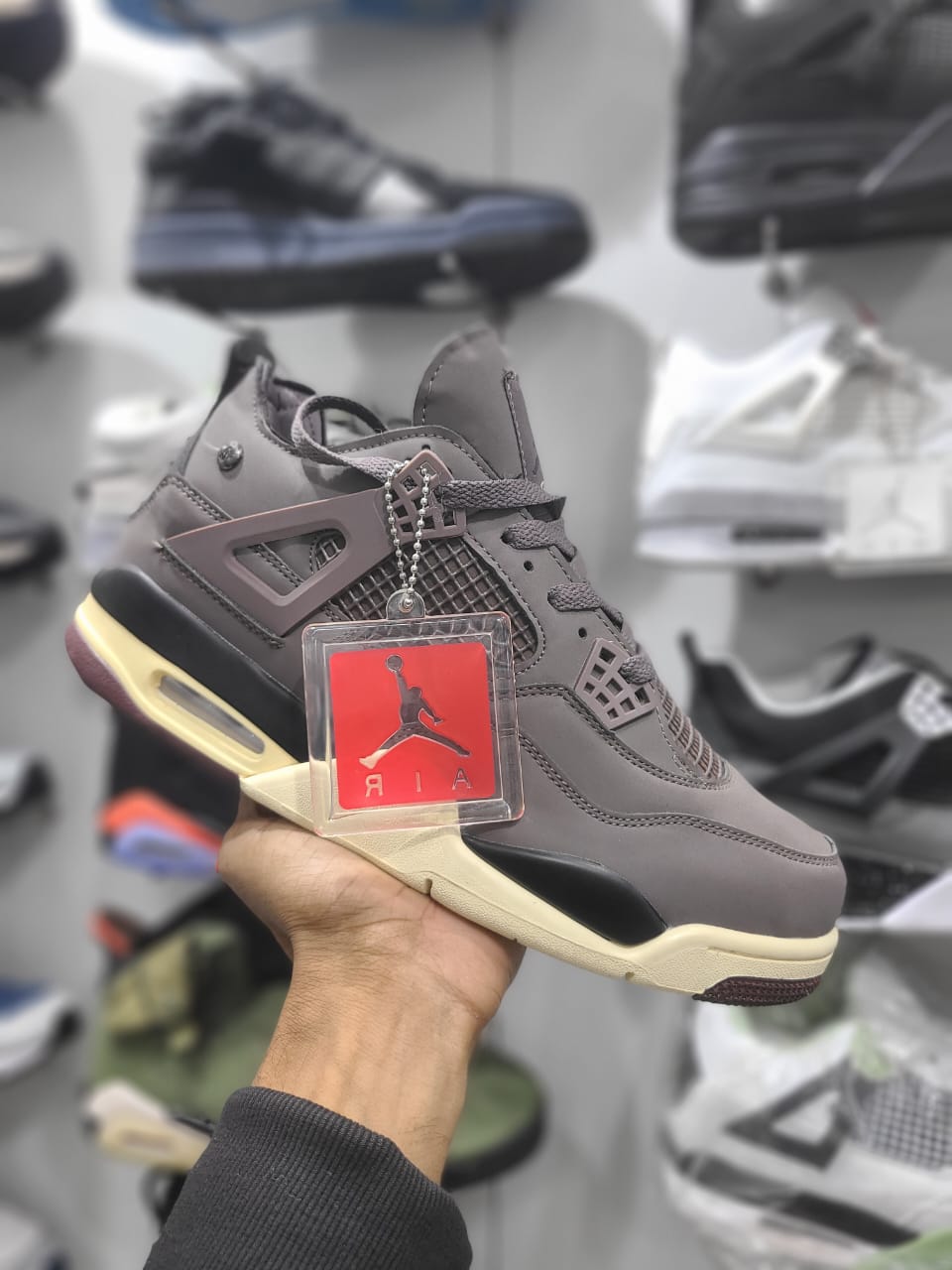 AIR JORDAN RETRO 4