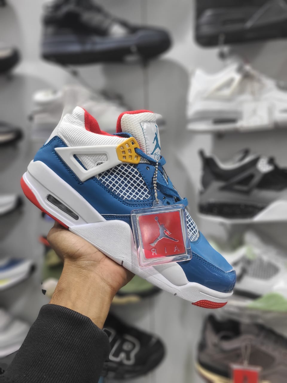 AIR JORDAN RETRO 4