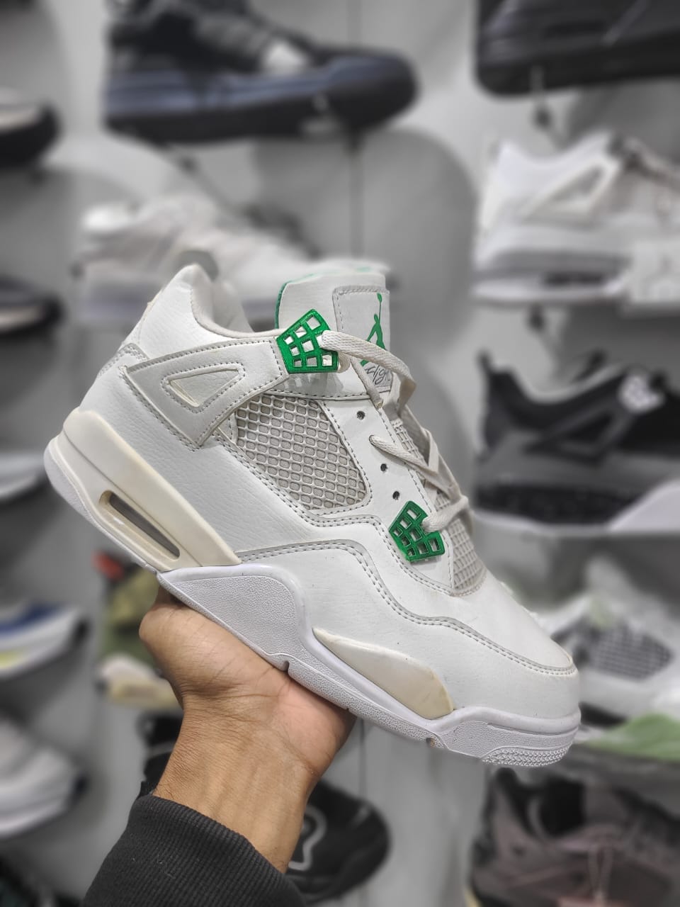 AIR JORDAN RETRO 4