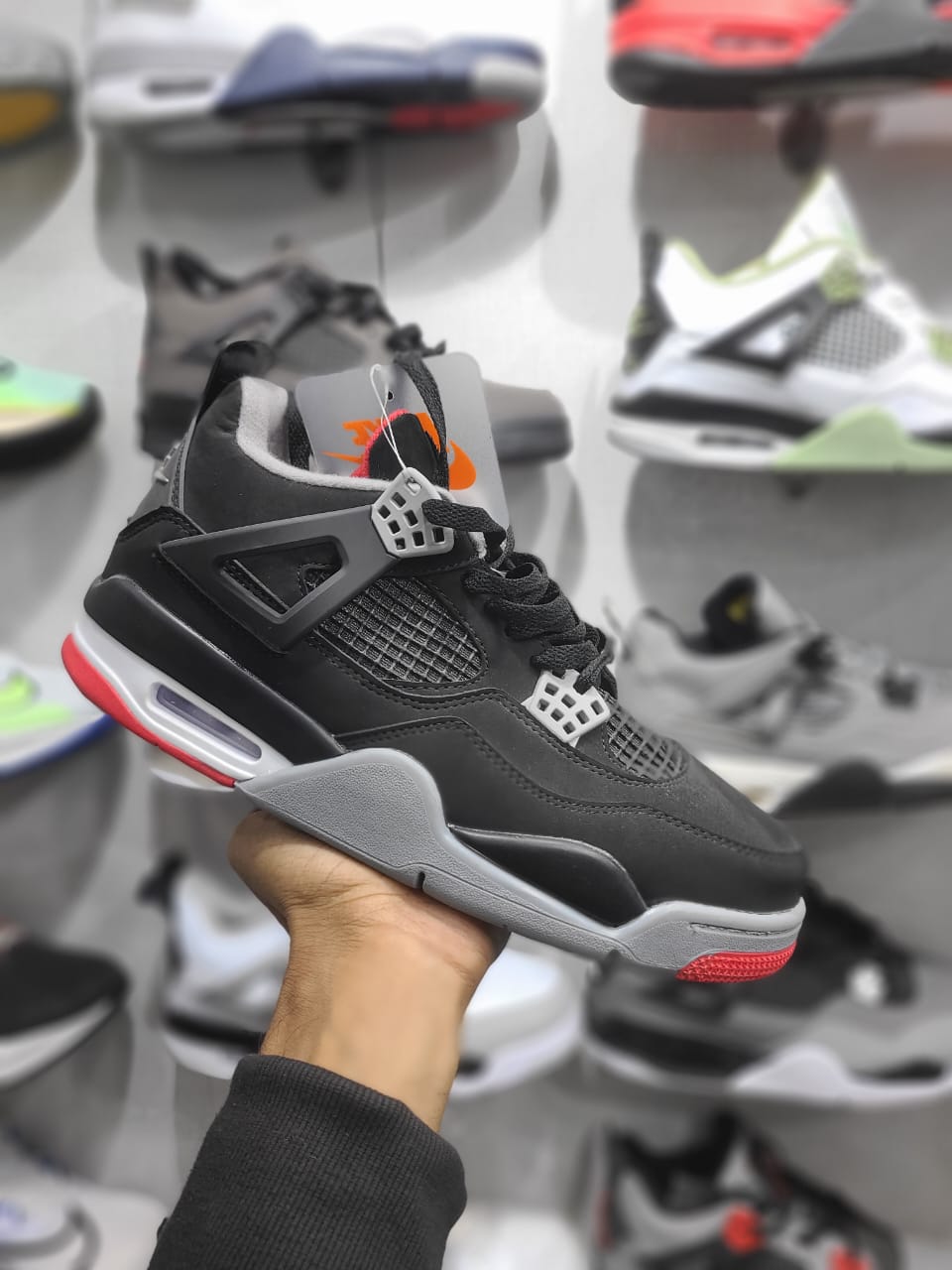 JORDAN RETRO 4