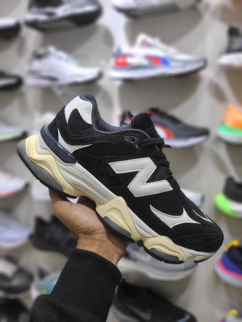 NEW BALANCE 9060