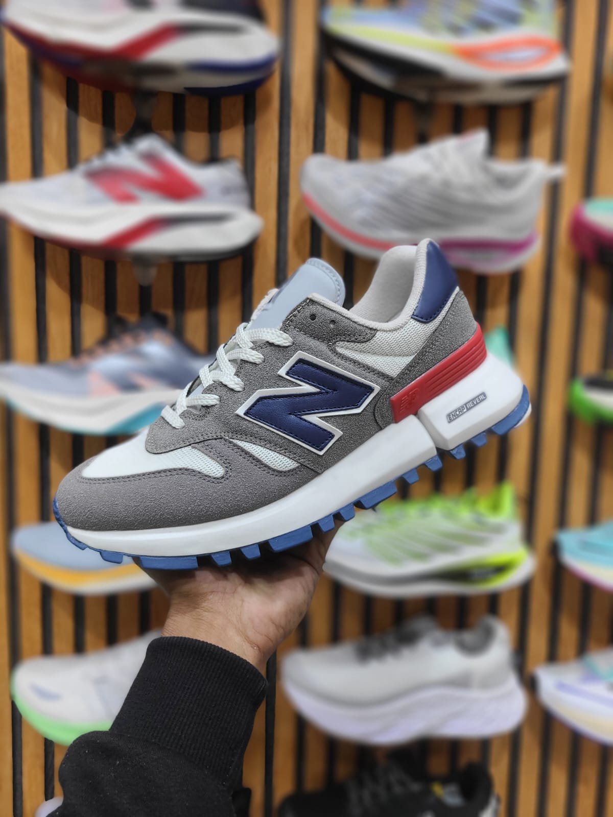 NEW BALANCE RC1300