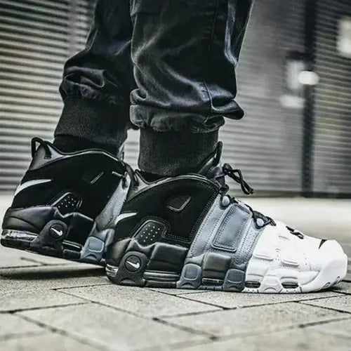 NIKE UPTEMPO AIR