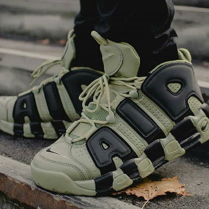 NIKE UPTEMPO AIR