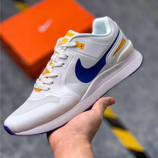 NIKE ZOOM PEGSUS 89