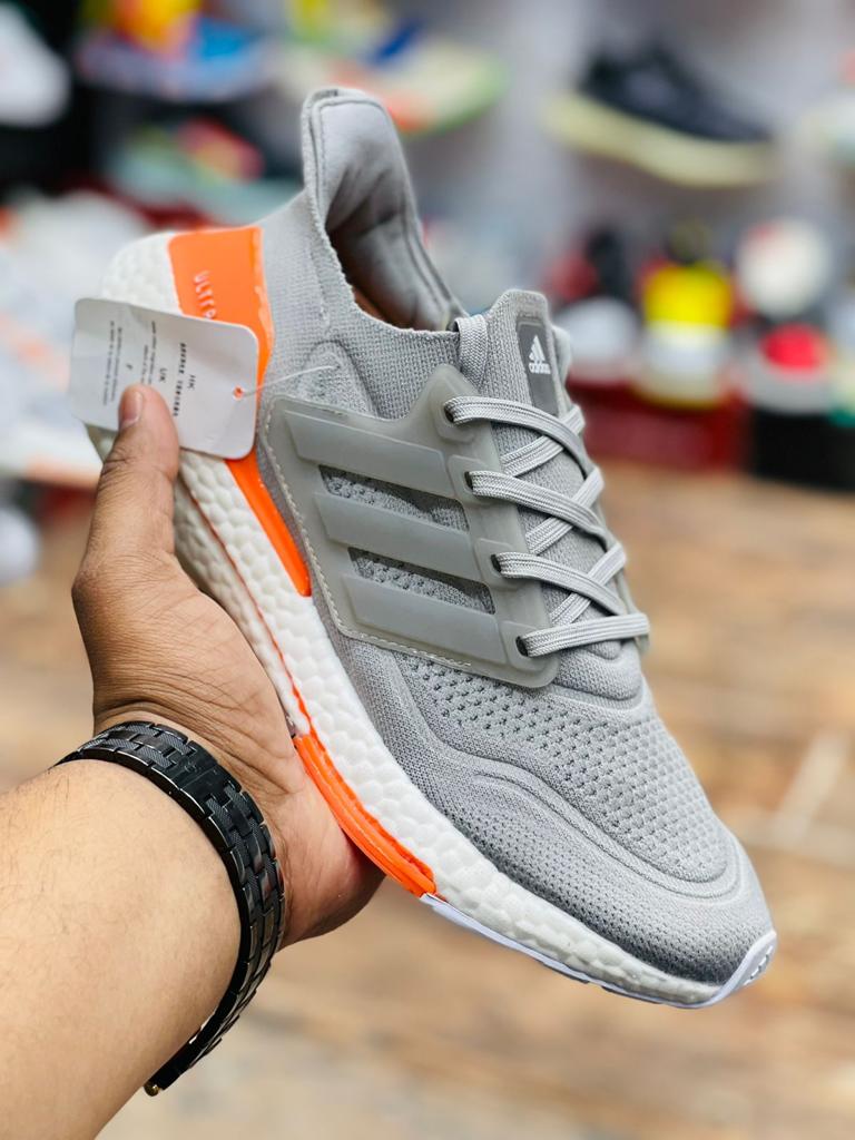 ADIDAS ULTRABOOST 2020