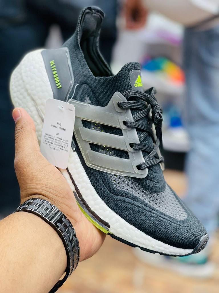 ADIDAS ULTRABOOST 2020