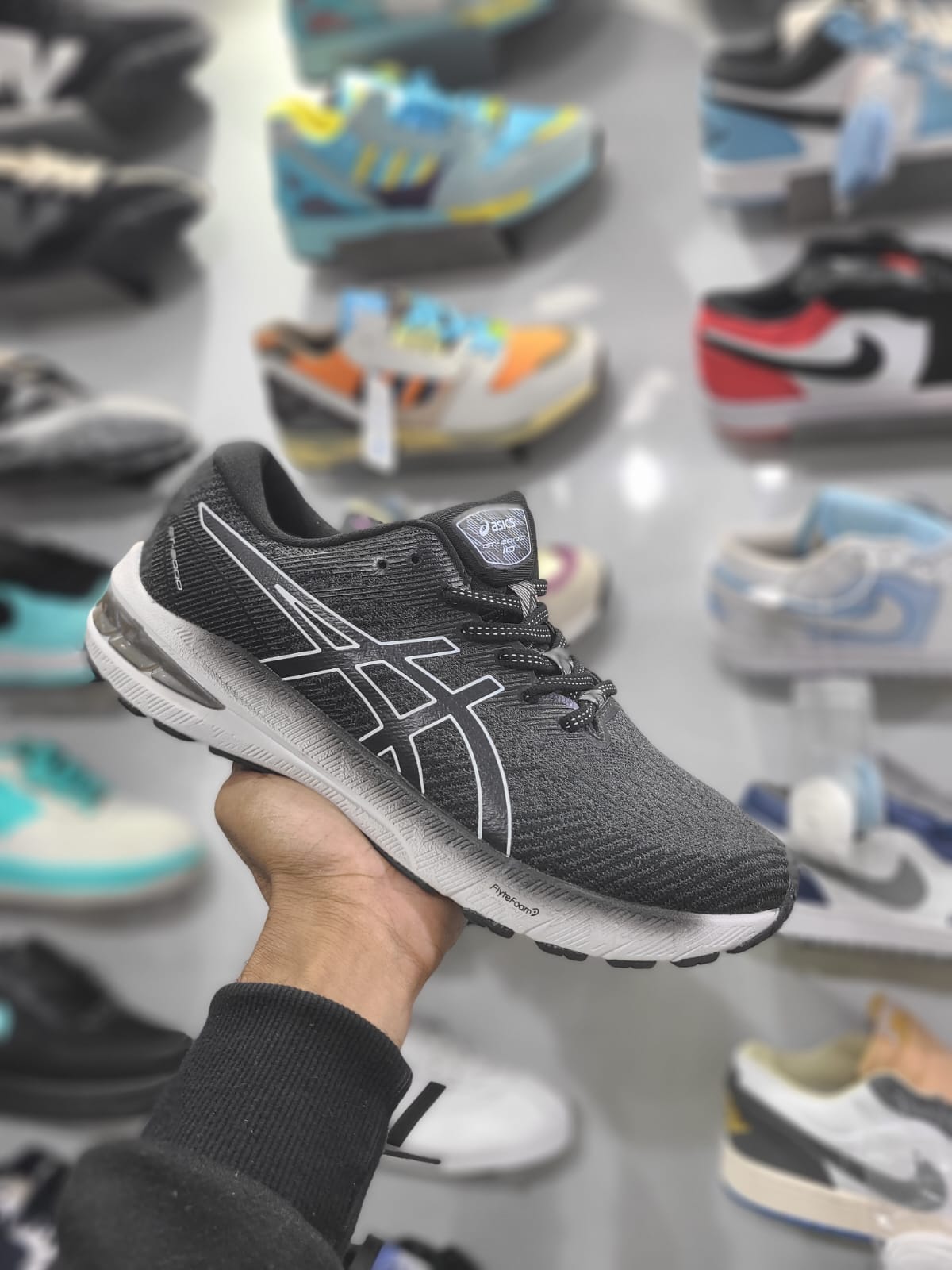 ASICS GT 2000