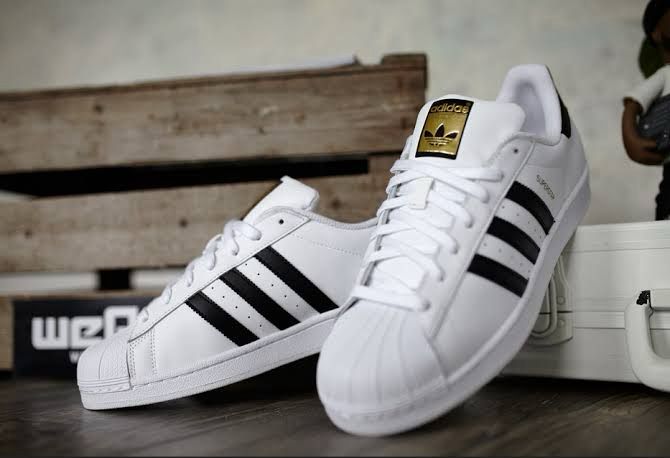 ADIDAS SUPERSTAR