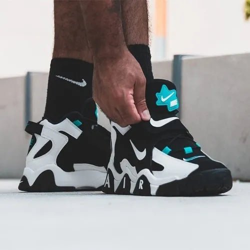 NIKE AIR BARRAGE